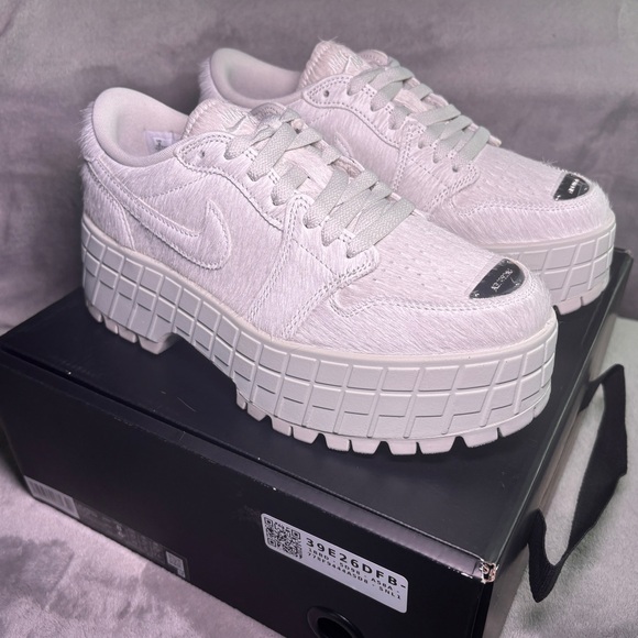 Jordan 1 Brooklyn Low - Picture 10 of 17